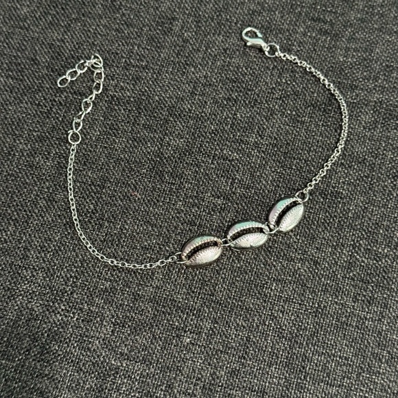 Fun SeaShell Bracelet - Picture 2 of 2